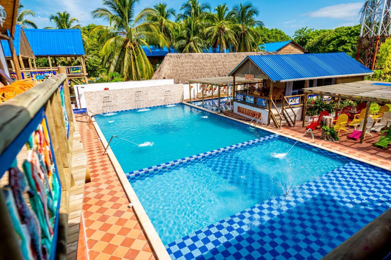 Isla Lizamar Hotel